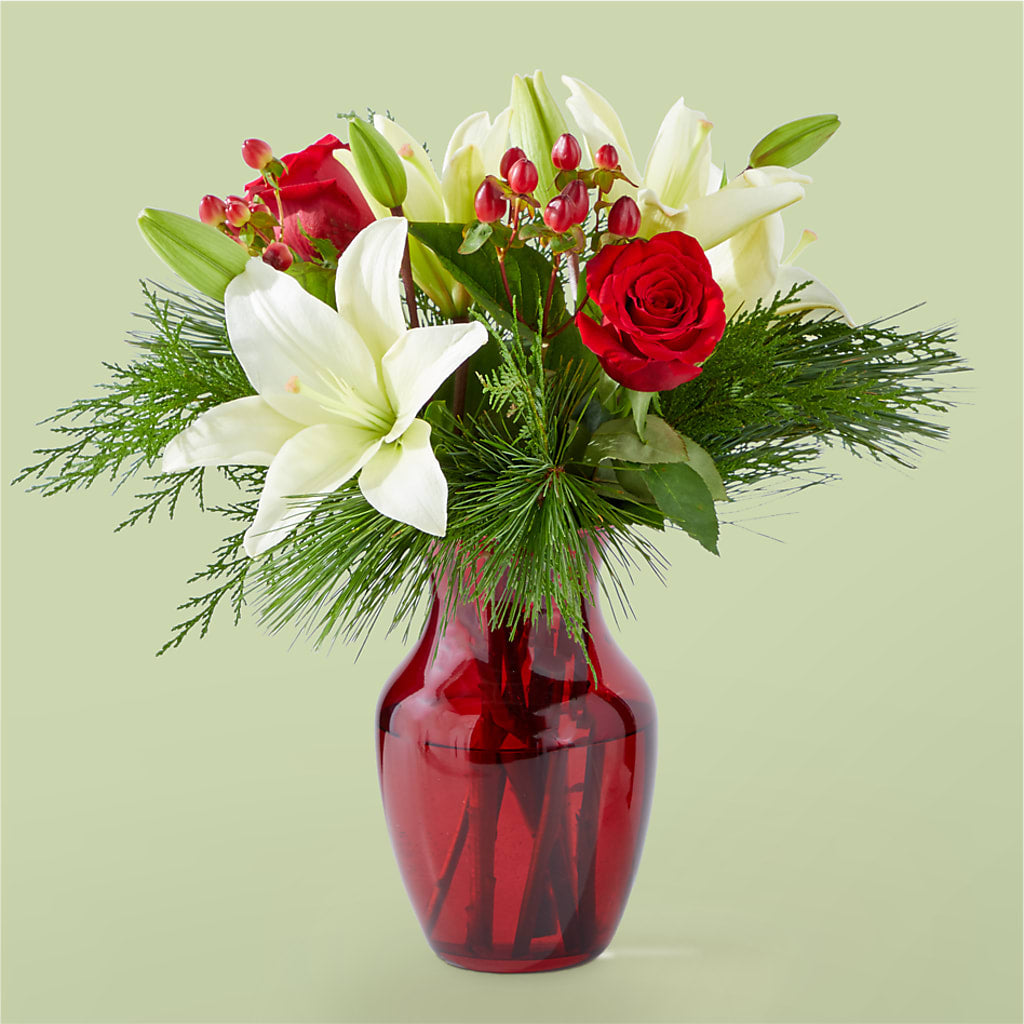 Evergreen Delight Bouquet – FLEUR & CO, Spartanburg SC