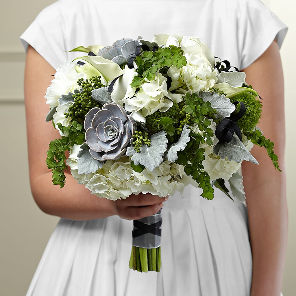 Sweet Innocence Bouquet – FLEUR & CO, Spartanburg SC