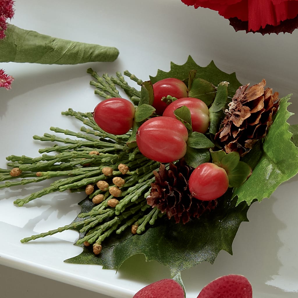 Red Berry Boutonniere – FLEUR & CO, Spartanburg SC